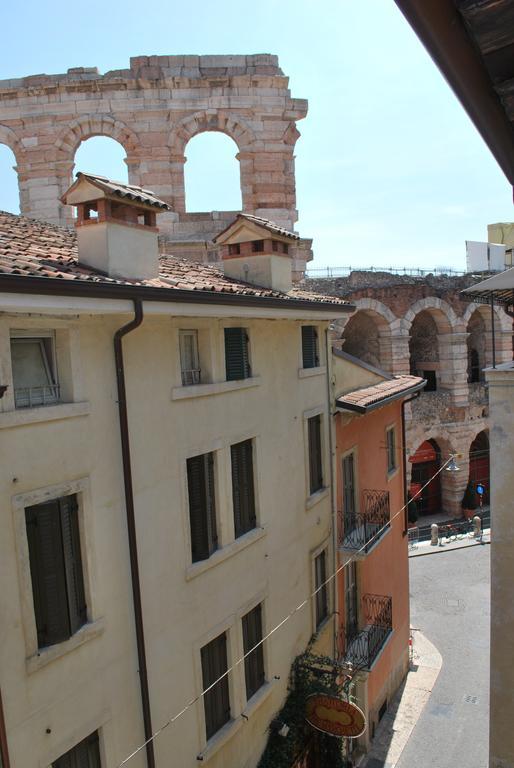 Ferienwohnung Residenza Tre Marchetti Verona Zimmer foto