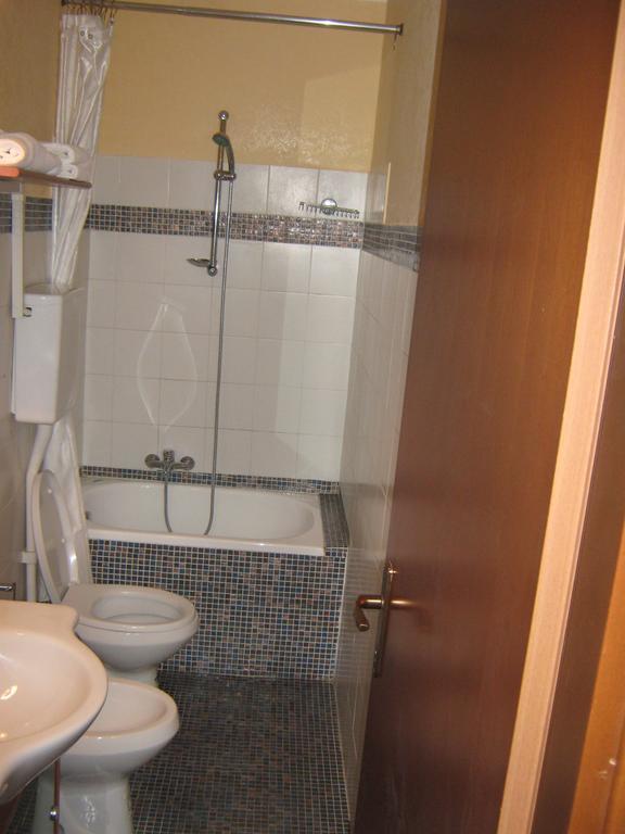 Ferienwohnung Residenza Tre Marchetti Verona Zimmer foto